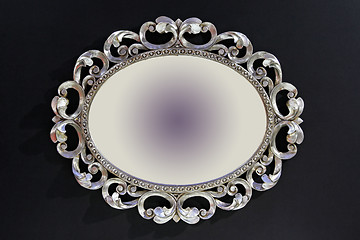 Image showing Oval frame