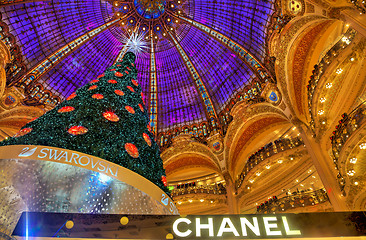 Image showing Christmas Tree in Galeries Lafayette, Paris