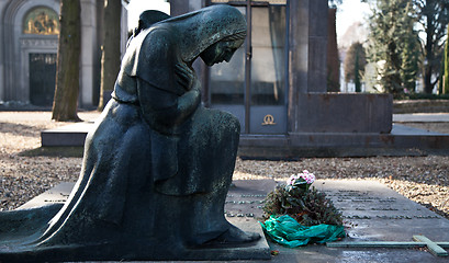 Image showing Cemetery Statue