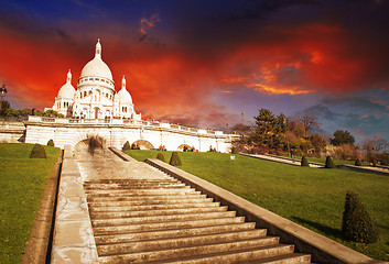 Image showing Wonderful view of Sacred Heart Cathedral and Steep Stairs - Pari