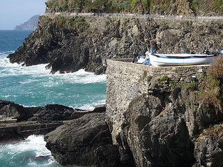 Image showing boat on the cliffs