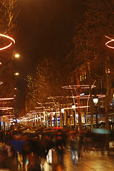 Image showing Crowd on Champs Elysees