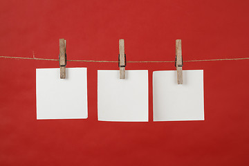 Image showing Memory note papers hanging on cord