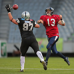 Image showing Raiders vs . Broncos