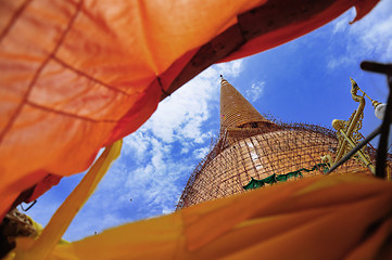 Image showing Big golden pagoda. Wat Pra Pathom Chedi, Thailand 