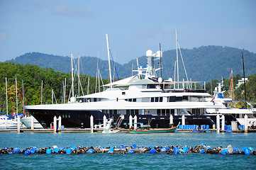 Image showing Luxury yacht 