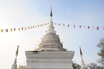 Image showing white pagoda with sky 