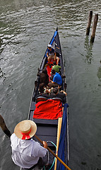 Image showing Gondolier with Tourists