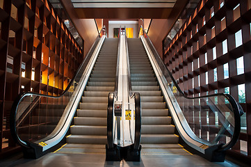 Image showing empty escalator