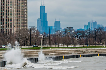 Image showing chicago skyline and streets