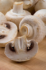 Image showing Raw Champignons 