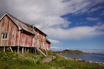 Image showing Old decaying fishing house