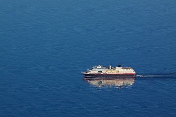 Image showing Cruise ship sailing