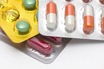 Image showing Colorful pills 