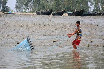 Image showing Fishing in a Ganges river