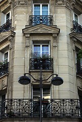 Image showing Facade of a traditional apartmemt building in Paris