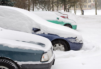 Image showing cars stand outdoor parking blizzard snow winter 