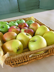 Image showing red, green and yellow apples