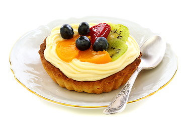 Image showing Cake with cream and fruit.