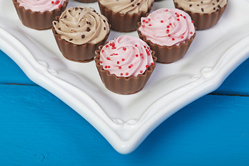 Image showing Elegant Cupcake Chocolates