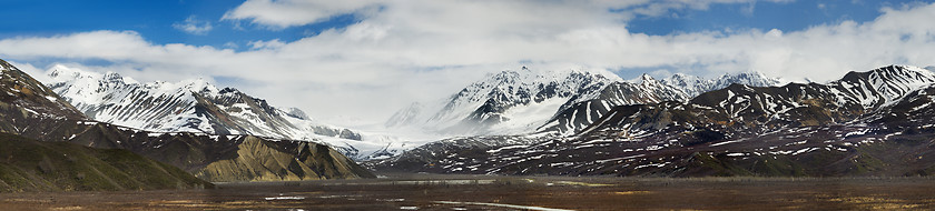 Image showing Richardson Hwy view at the glacier in Alaska Range