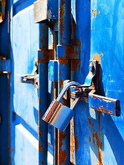 Image showing Steel lock on container