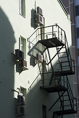 Image showing Fire escape. Ïîæàðíàÿ ëåñòíèöà.