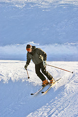 Image showing Skiing