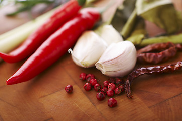 Image showing Chili and garlic