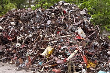 Image showing Huge pile of scrap metal junk