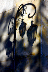 Image showing shadow of a street lamp 