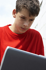 Image showing teens with laptop