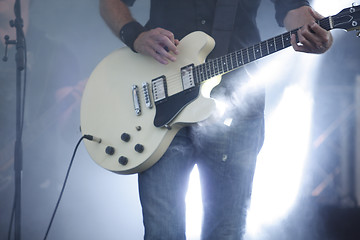 Image showing Guitar