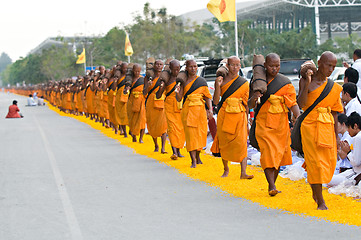 Image showing Dhammachai Dhutanga Pilgrimage Walk, 2013 in Bangkok