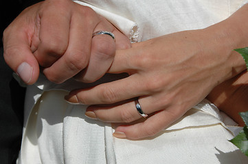 Image showing Hands and rings