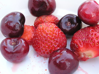 Image showing summerberries