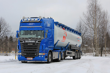 Image showing Blue Scania Dry Bulk Semi Trailer Combination Rig