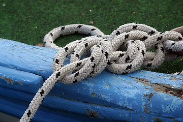 Image showing Rope of boat knotting