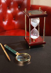 Image showing hourglass 