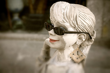 Image showing Antique girl mannequin