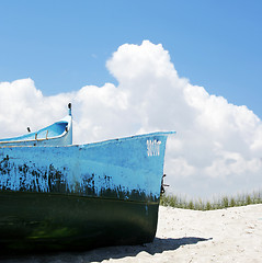 Image showing Boats on the sand