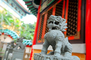 Image showing Chinese lion statue close up 