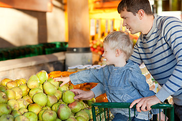 Image showing family at the market