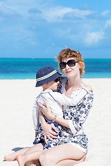 Image showing family at the beach