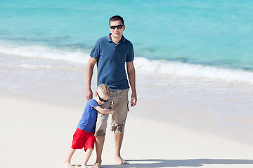 Image showing family at the beach