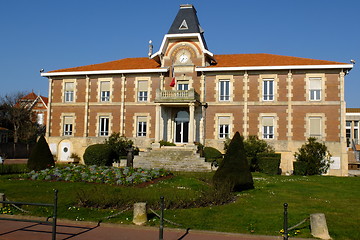 Image showing French Town hall.