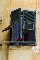 Image showing green wood venetian blind l in  portofino