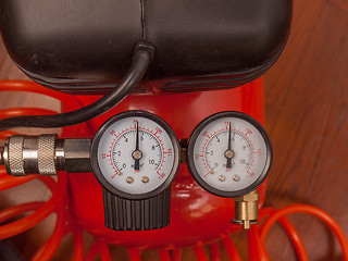 Image showing Air compressor manometer