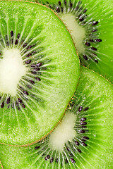 Image showing slices of juicy kiwi fruit