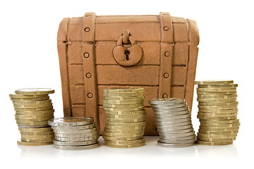 Image showing coins and ceramic chest